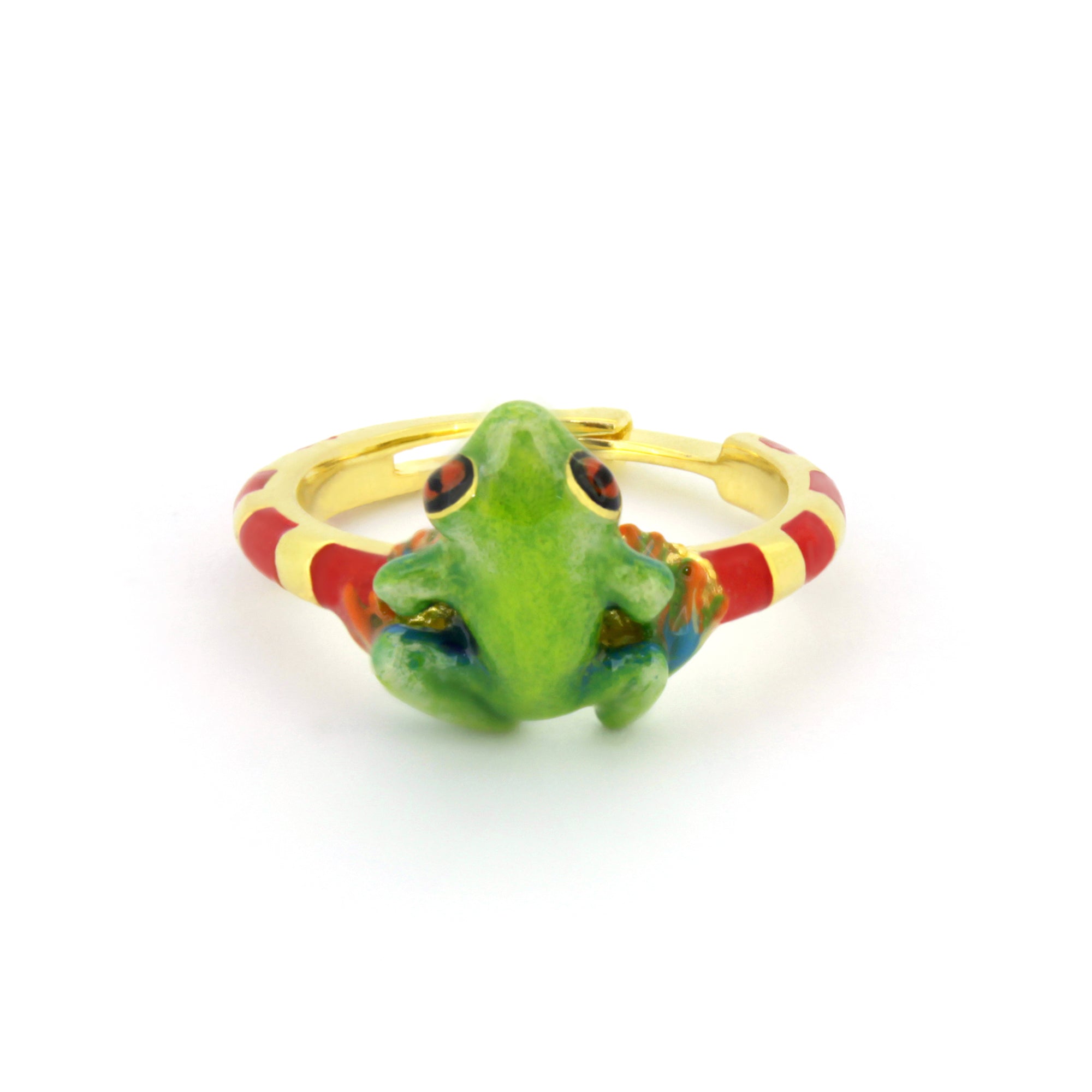 A vibrant ring featuring a green frog design, perfect for nature lovers.