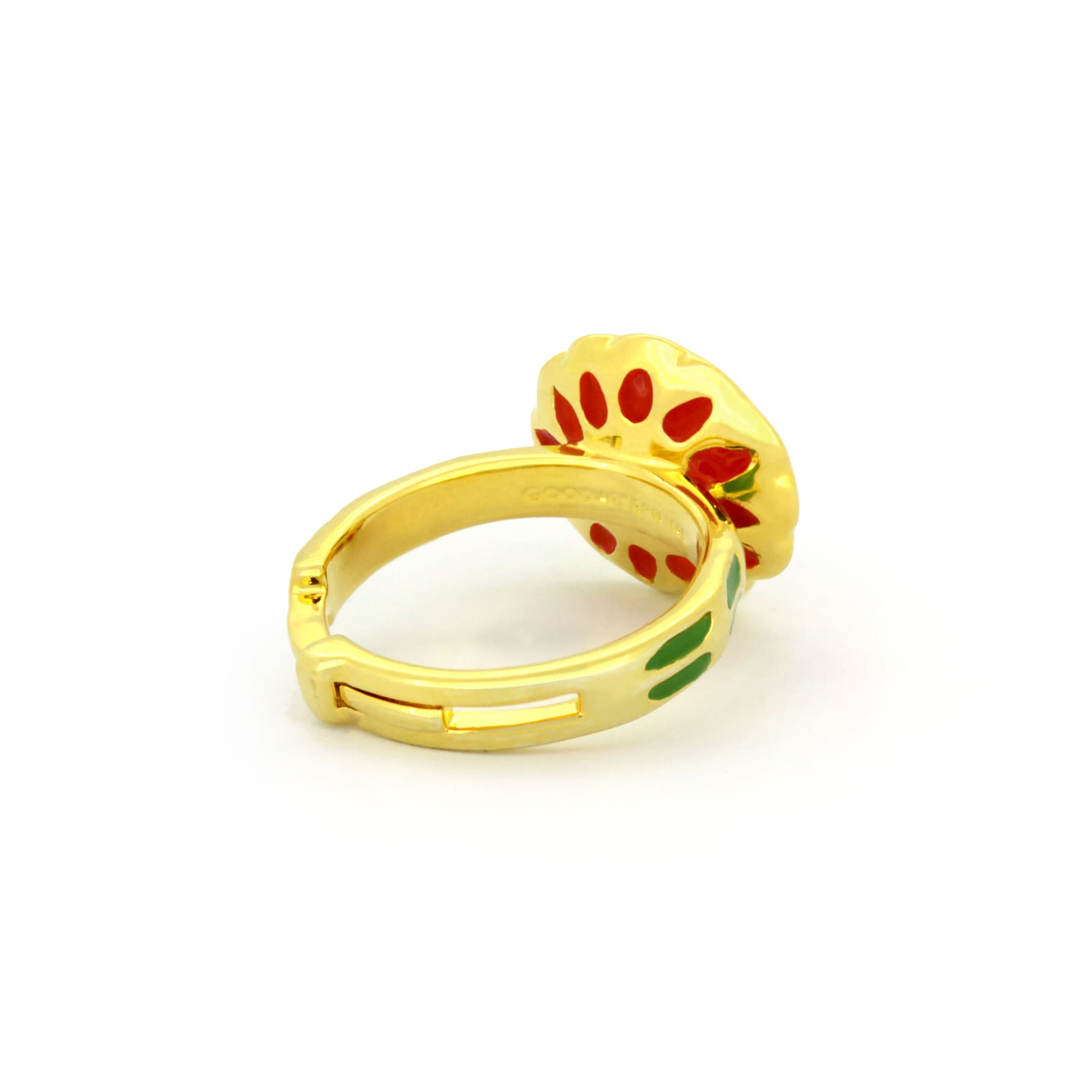 Nature-inspired autumn ring with green and red accents, perfect for seasonal fashion.