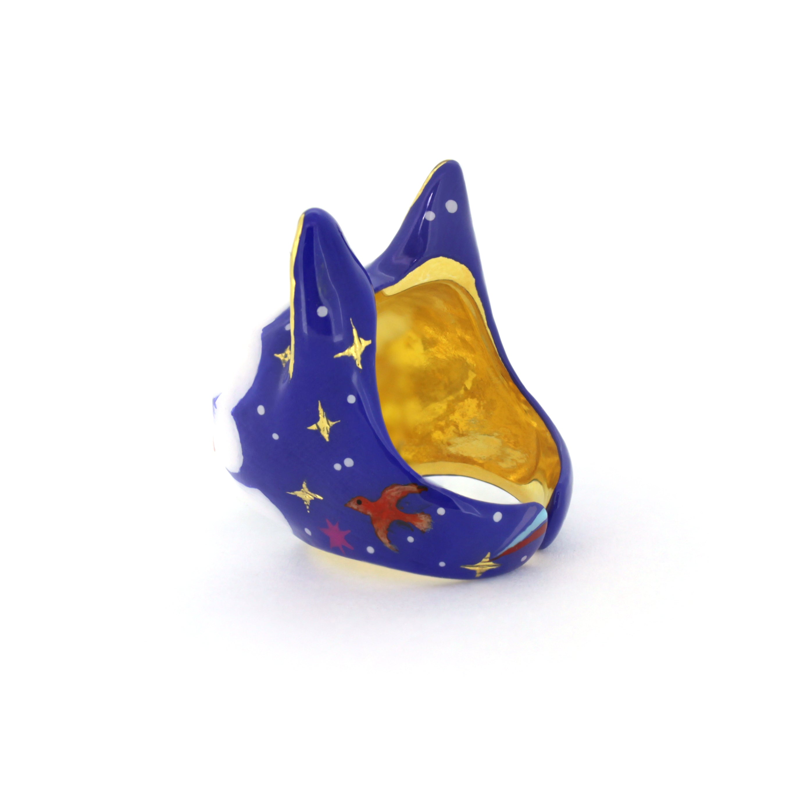 A cute sleepy cat ring with a dreamy expression and colorful design.