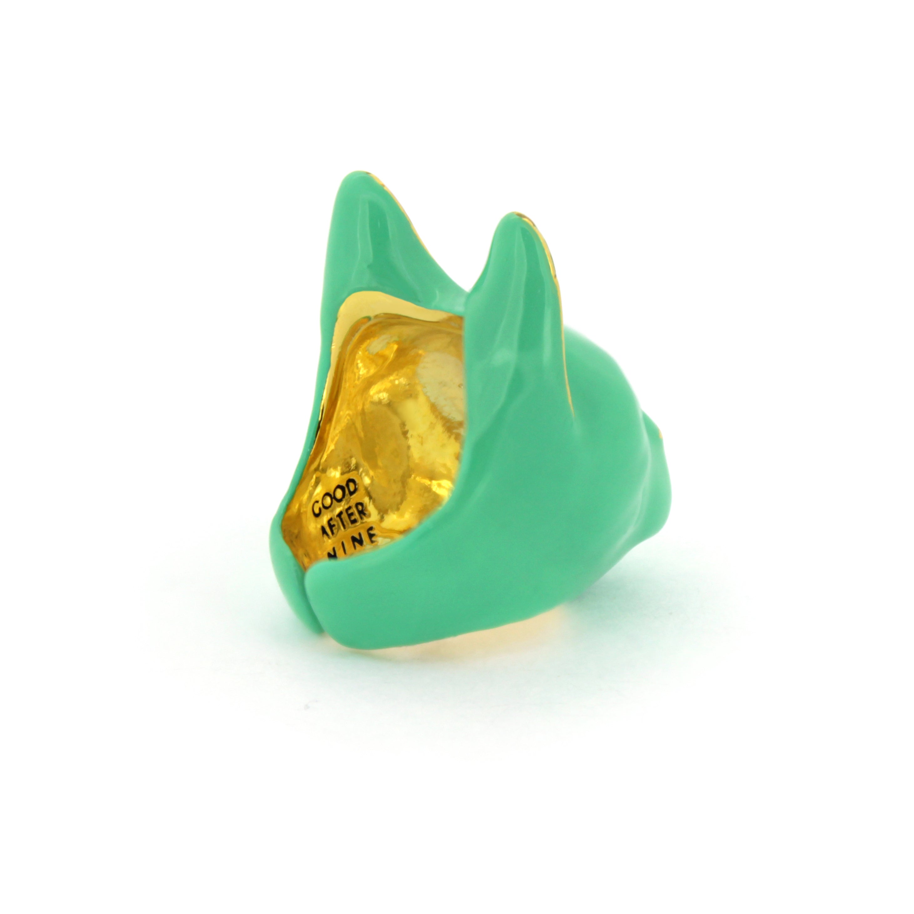 Stylish cat ring design showcasing a green cat face, perfect for cat lovers.