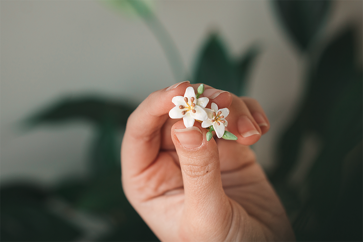 Lily Earrings