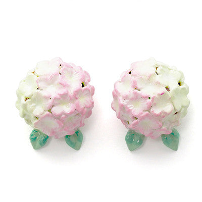 Beautiful floral earrings with pink hydrangea designs, perfect for spring fashion.