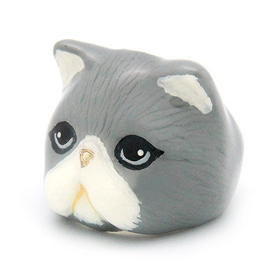 Handcrafted cat ring featuring a Persian cat face