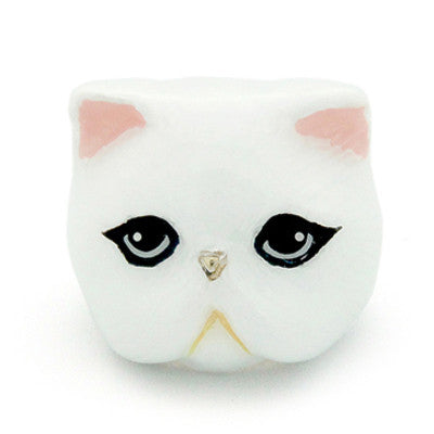 Adorable ring designed with a cute cat face in white.