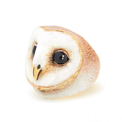 A cute barn owl ring featuring large black eyes and a delicate golden beak, perfect for animal lovers.