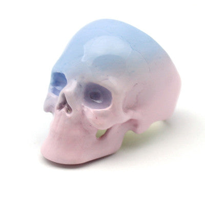 Skull ring with a gradient from blue to pink, inspired by Pantone Rose Quartz and Serenity colors.