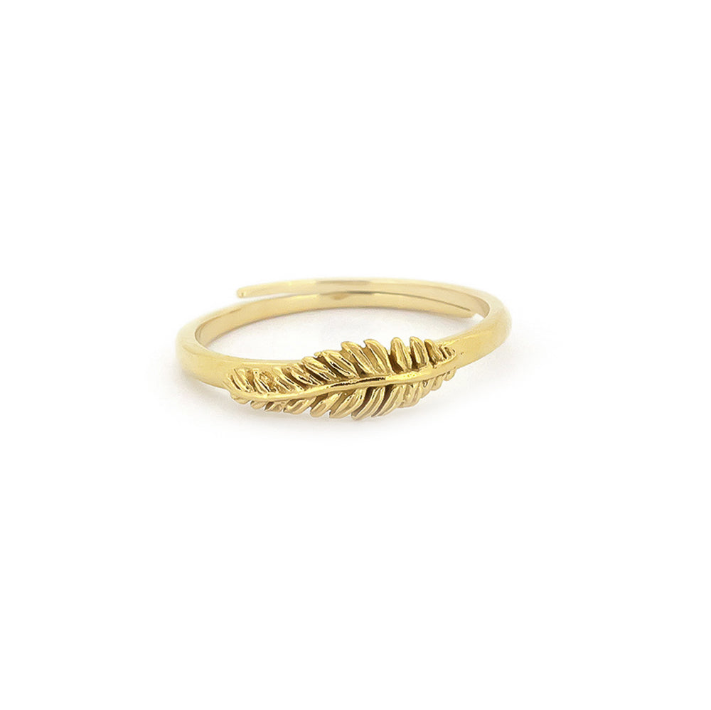 Stylish minimalist gold ring with a leaf motif