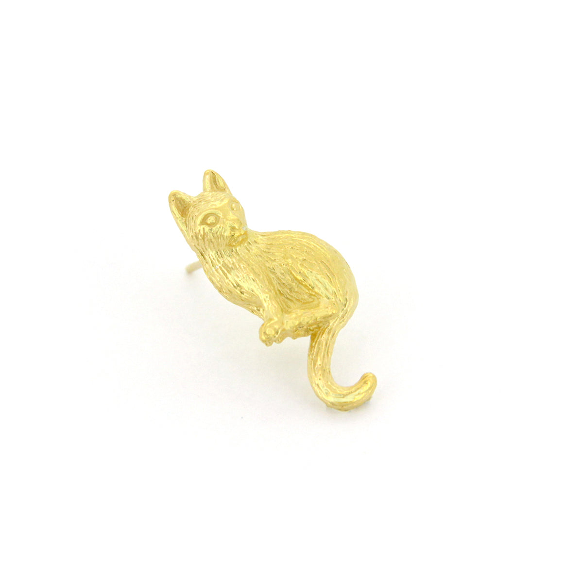 Unique gold one-side earring featuring a sitting cat design, showcasing intricate detailing in its fur and features.